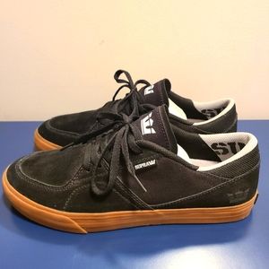 Black Supra Skater Shoes with Gum Bottom